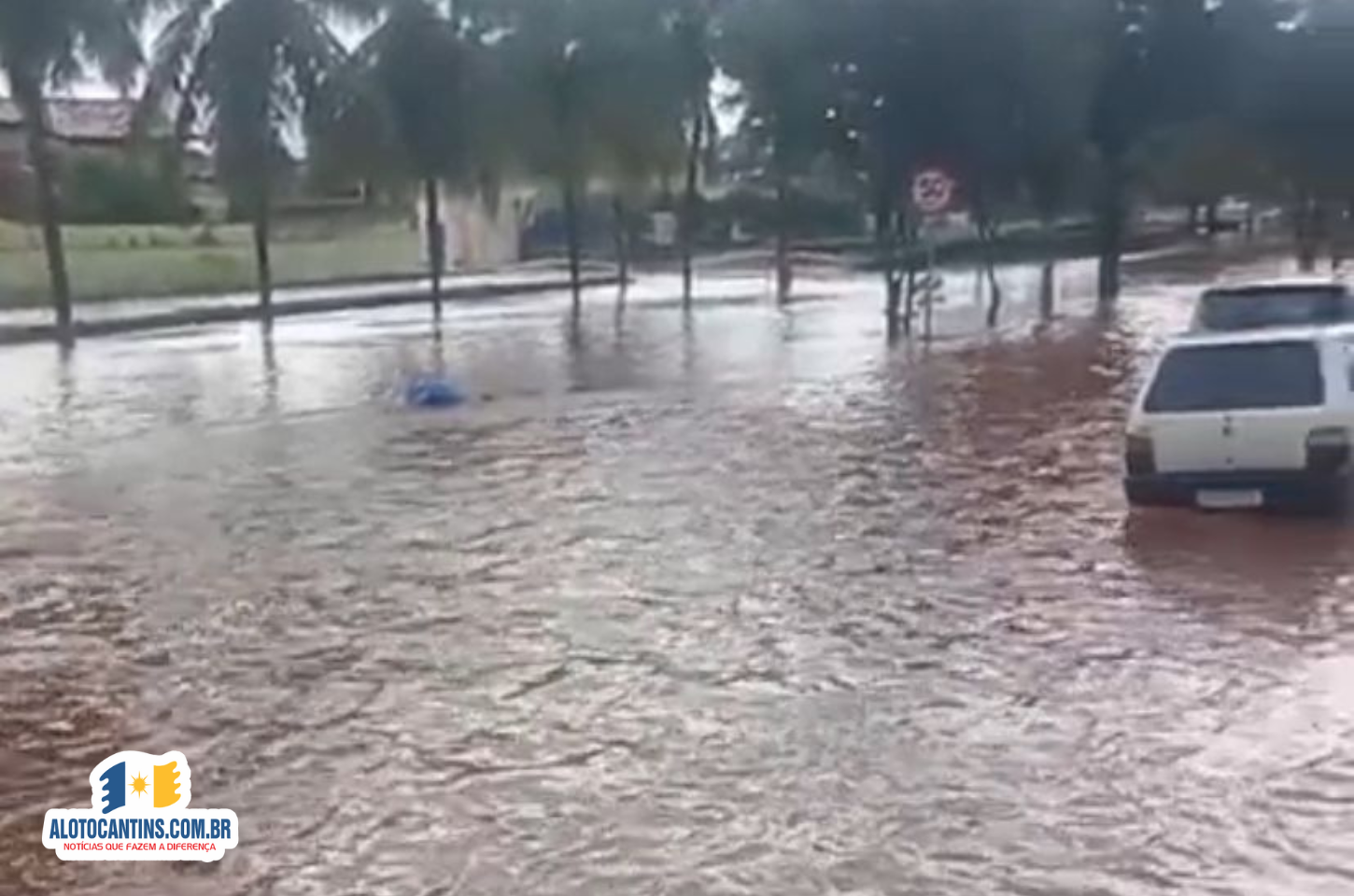 Alagamentos em Araguaina: Milhões Jogados na enxurrada. 