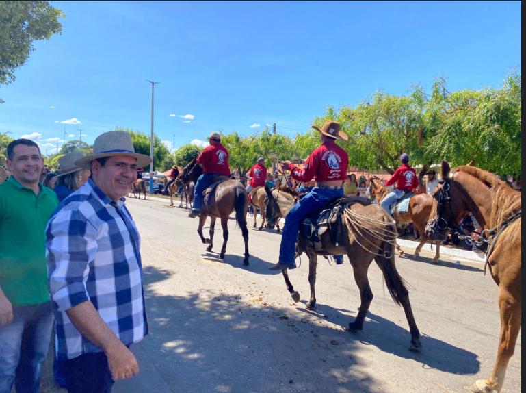 Marcus Marcelo Fortalece Cultura e Educação no Bico do Papagaio com Participação em Cavalgada de Carmolândia