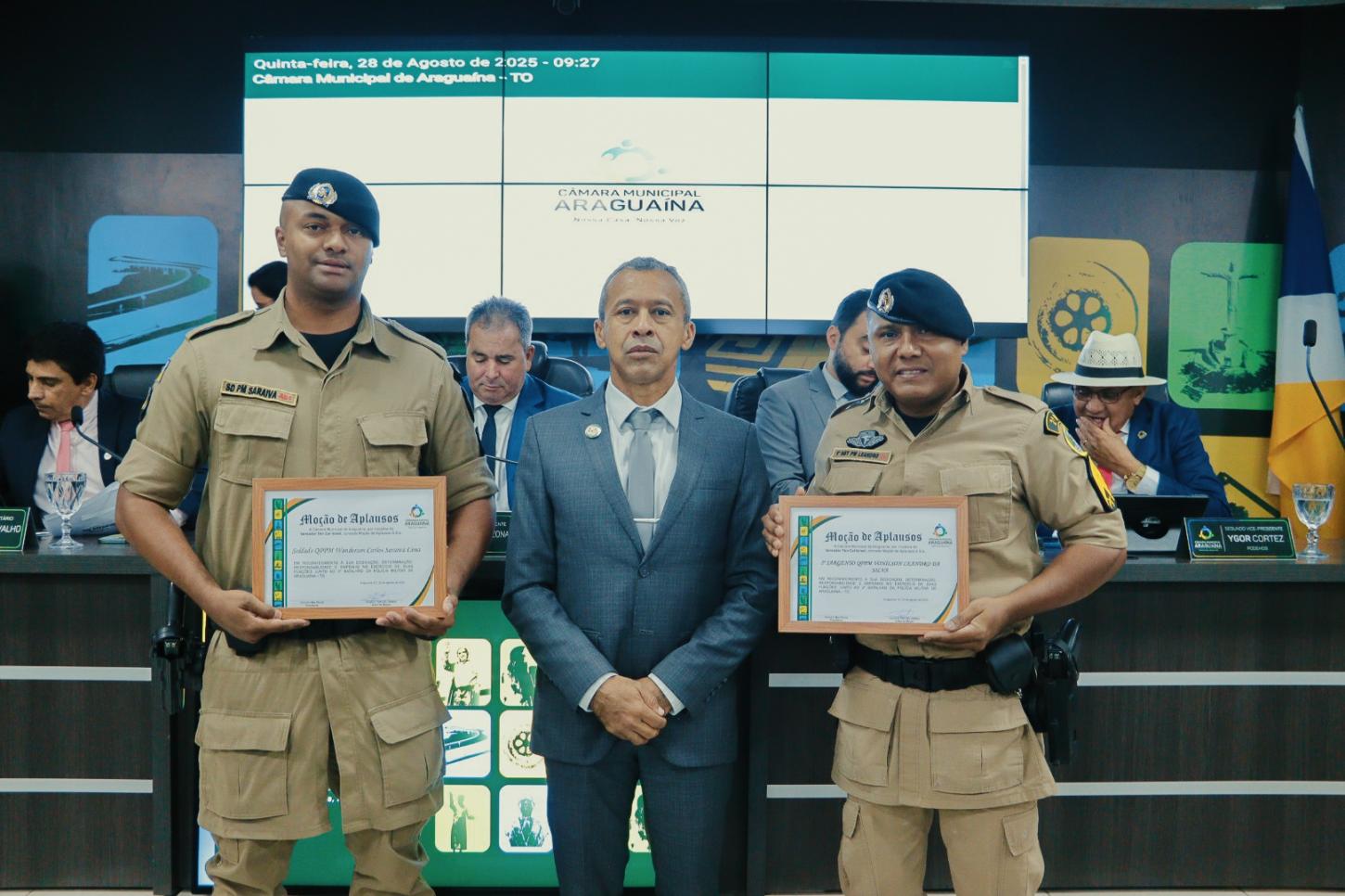 Moção de Aplausos Reconhece Coragem e Dedicação de Policiais Militares