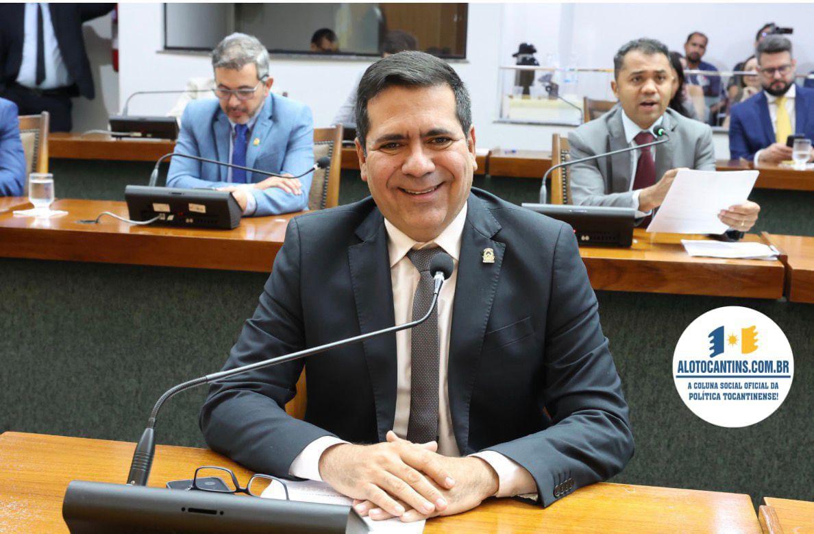 Deputado apresenta balanço das principais ações em prol da educação no estado, incluindo o novo PCCR e melhorias estruturais nas escolas